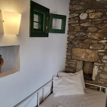 بيت للعطل Relaxing Traditional House أستريس